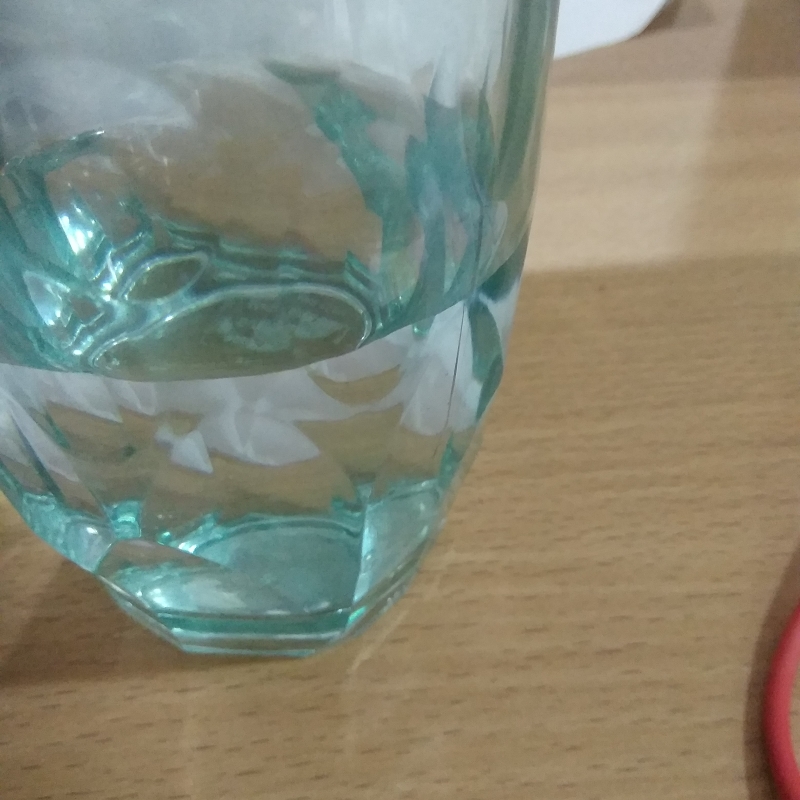 Gelas